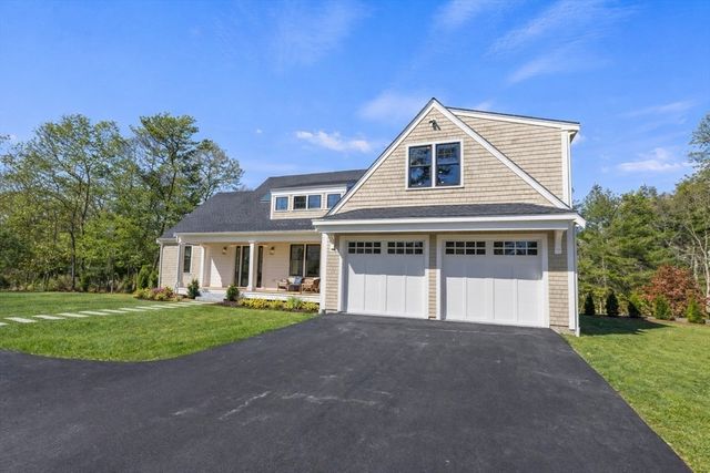 10 Dawson Way, Falmouth, MA 02536