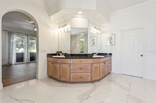 12633 CROWN POINT CIRCLE, Clermont, FL 34711