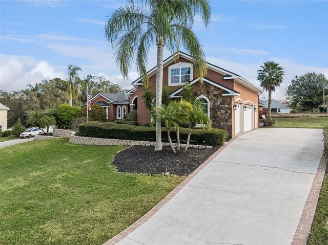 12633 CROWN POINT CIRCLE, Clermont, FL 34711