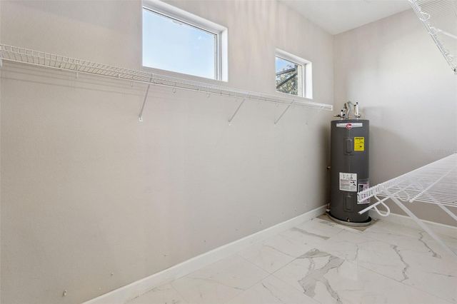 12633 CROWN POINT CIRCLE, Clermont, FL 34711