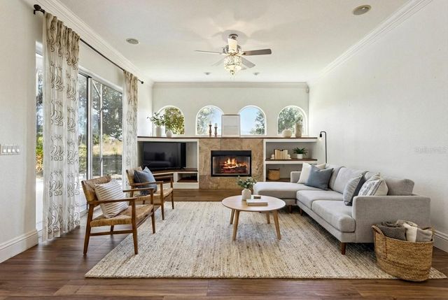 12633 CROWN POINT CIRCLE, Clermont, FL 34711