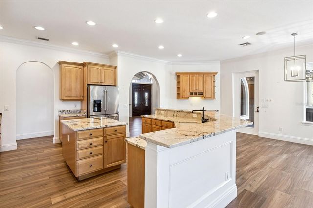 12633 CROWN POINT CIRCLE, Clermont, FL 34711