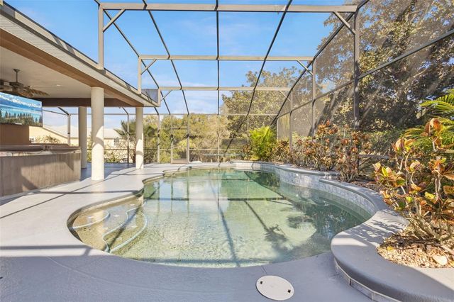 12633 CROWN POINT CIRCLE, Clermont, FL 34711