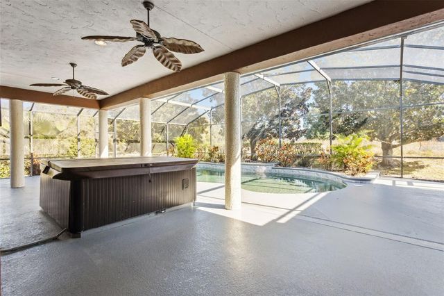 12633 CROWN POINT CIRCLE, Clermont, FL 34711