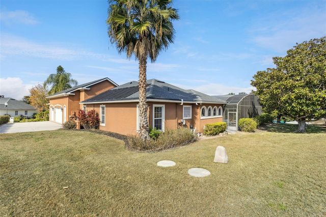 12633 CROWN POINT CIRCLE, Clermont, FL 34711