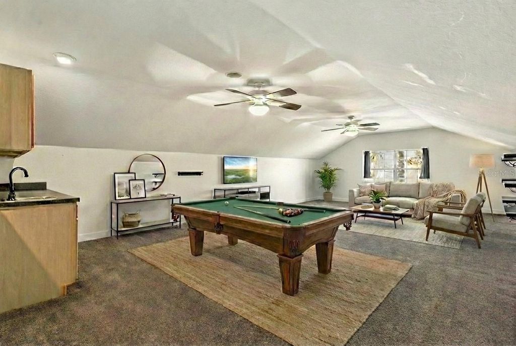 Image 41 of property listing at 12633 CROWN POINT CIRCLE, Clermont, FL 34711