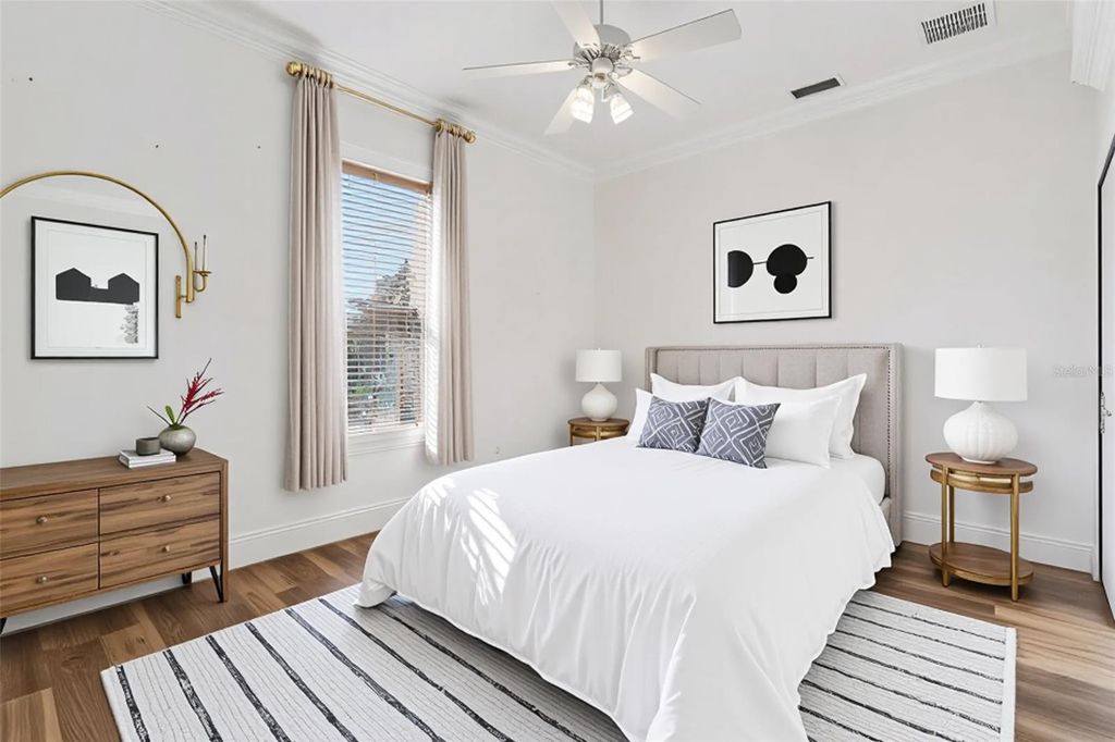 Image 50 of property listing at 12633 CROWN POINT CIRCLE, Clermont, FL 34711