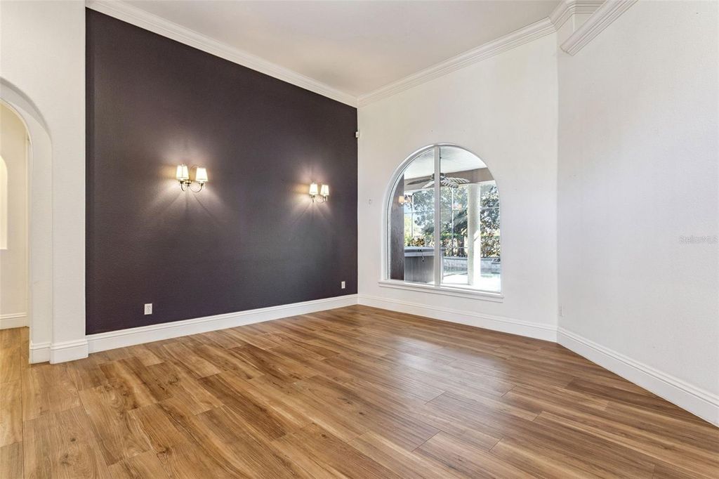 Image 10 of property listing at 12633 CROWN POINT CIRCLE, Clermont, FL 34711