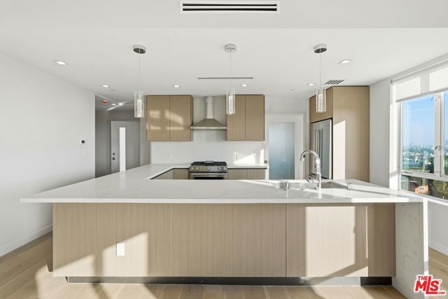 1006 Hancock Avenue PH, West Hollywood, CA 90069