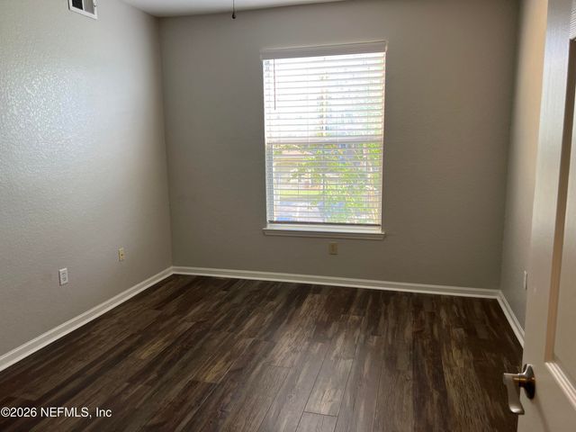 8539 GATE Parkway W 121, Jacksonville, FL 32216