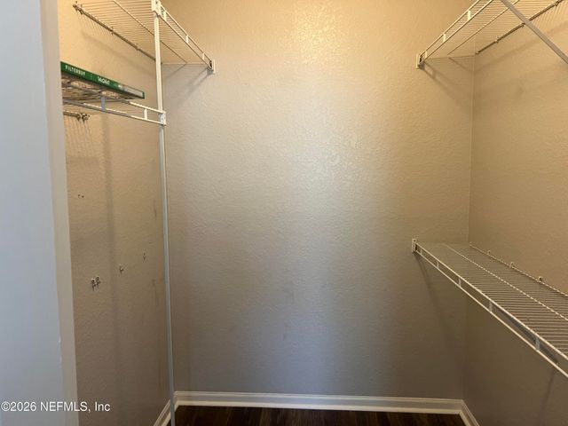 8539 GATE Parkway W 121, Jacksonville, FL 32216