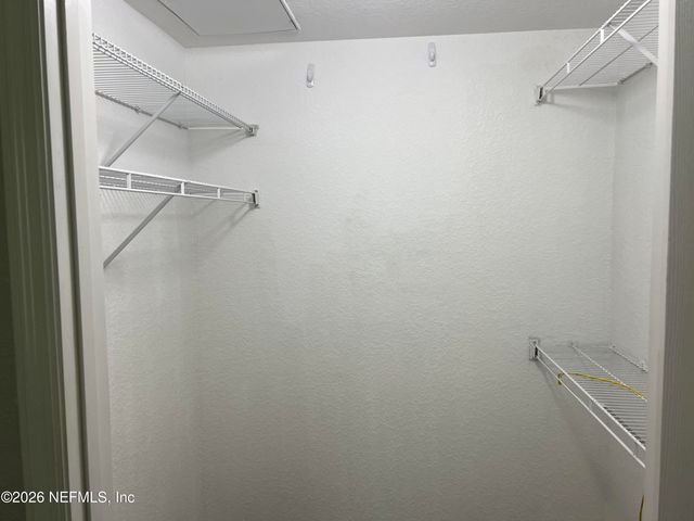 8539 GATE Parkway W 121, Jacksonville, FL 32216