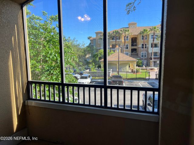 8539 GATE Parkway W 121, Jacksonville, FL 32216