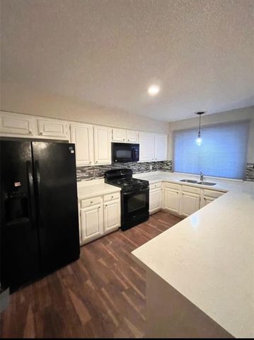 11223 Willow Field Drive, Cypress, TX 77429