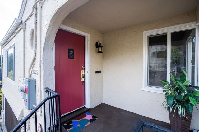 2925 El Monte Ave, Oakland, CA 94605