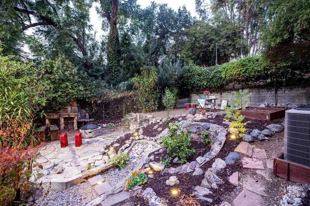 2925 El Monte Ave, Oakland, CA 94605