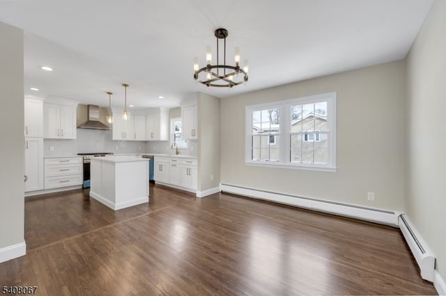 12 Roosevelt Ave, East Hanover Twp., NJ 07936