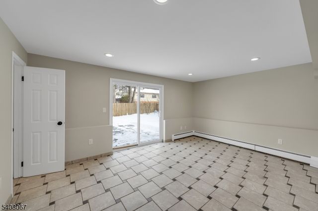 12 Roosevelt Ave, East Hanover Twp., NJ 07936