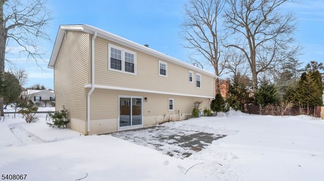 12 Roosevelt Ave, East Hanover Twp., NJ 07936