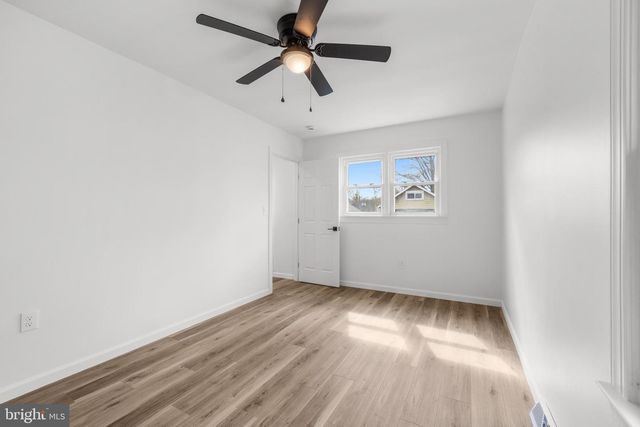 108 E MAIDEN LN, Somerdale, NJ 08083