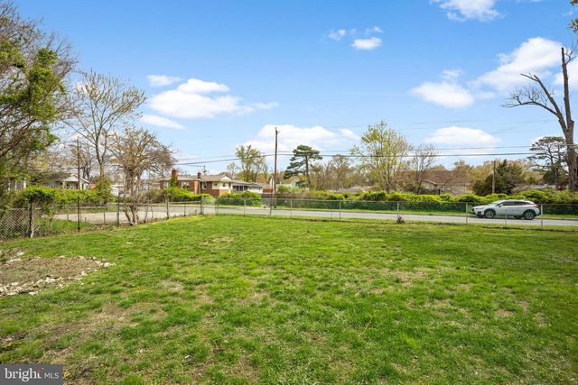 108 E MAIDEN LN, Somerdale, NJ 08083