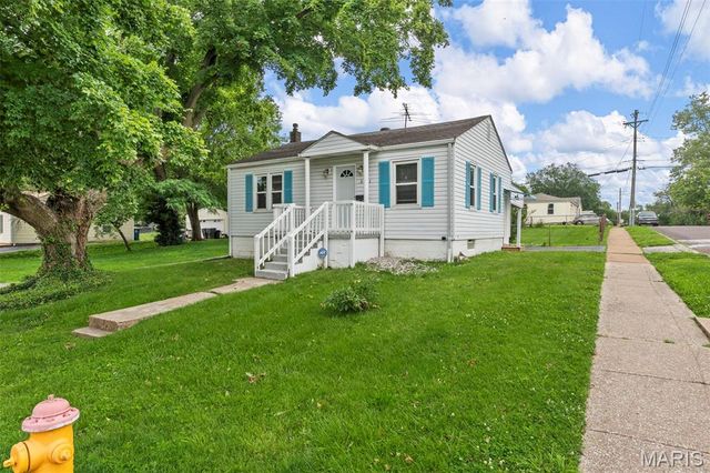 9501 Miriam Avenue, Overland, MO 63114