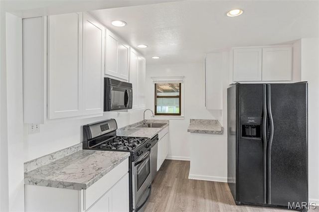 9501 Miriam Avenue, Overland, MO 63114
