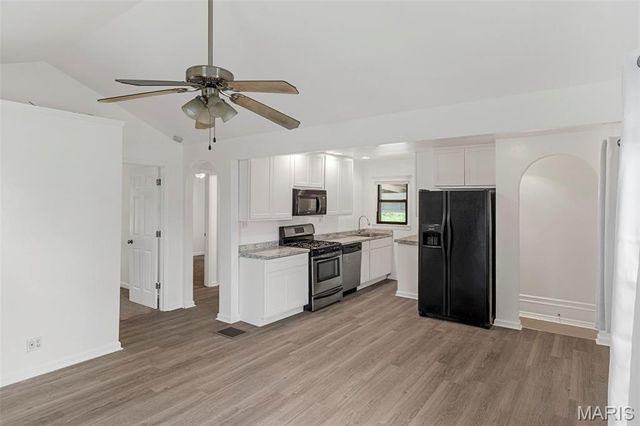 9501 Miriam Avenue, Overland, MO 63114