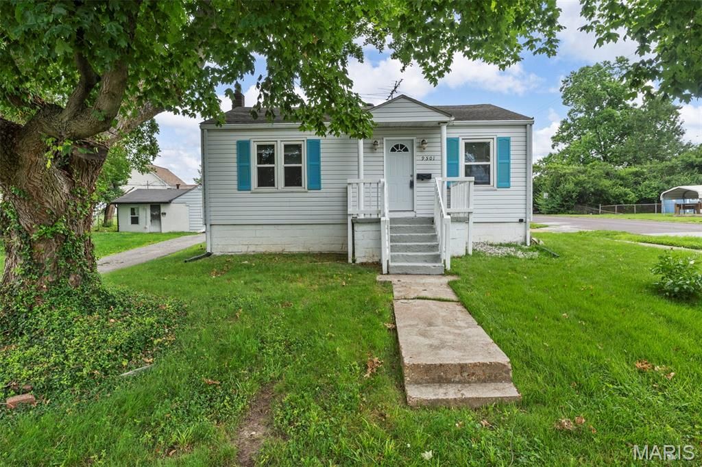9501 Miriam Avenue, Overland, MO 63114