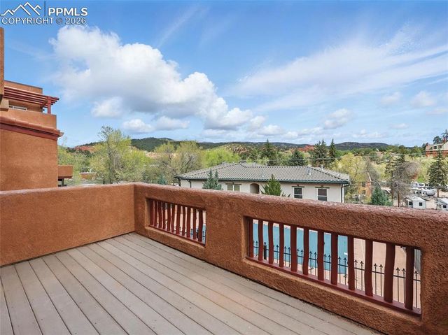 18 Taos Place, Manitou Springs, CO 80829