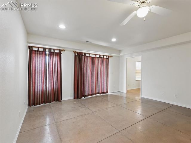18 Taos Place, Manitou Springs, CO 80829