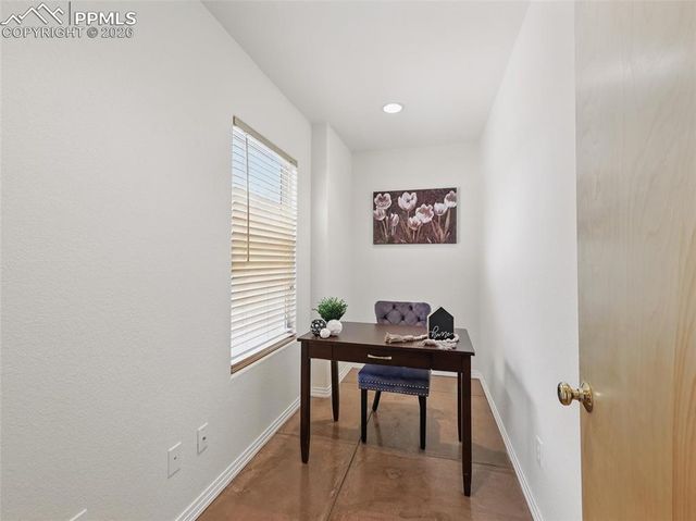 18 Taos Place, Manitou Springs, CO 80829