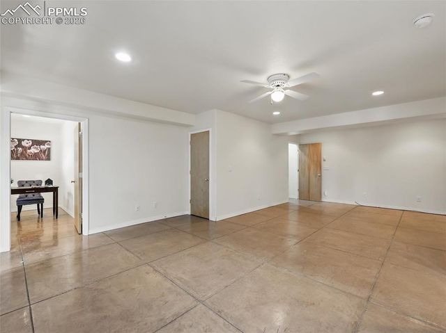 18 Taos Place, Manitou Springs, CO 80829