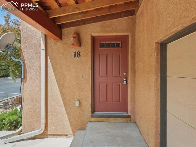 18 Taos Place, Manitou Springs, CO 80829