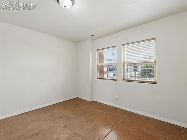 18 Taos Place, Manitou Springs, CO 80829