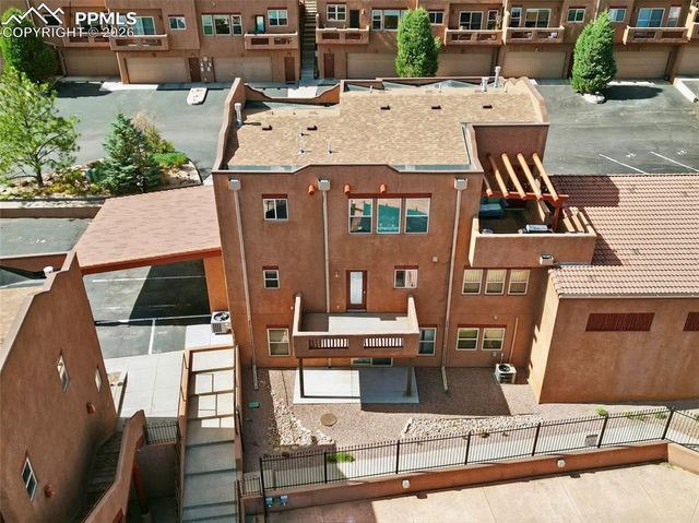 18 Taos Place, Manitou Springs, CO 80829