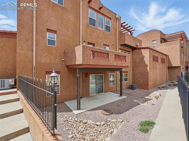 18 Taos Place, Manitou Springs, CO 80829