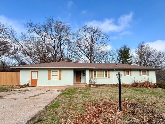 1700 Ankney Place, Neosho, MO 64850