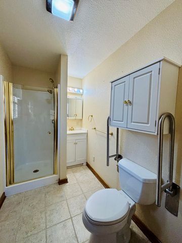 1700 Ankney Place, Neosho, MO 64850