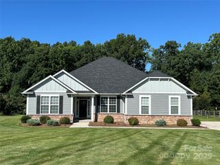 231 Glenwood Drive 4, Oakboro, NC 28129