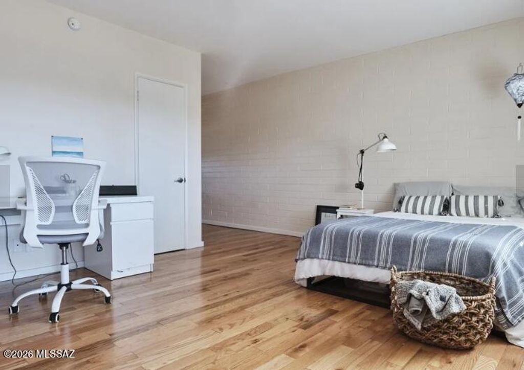 835 N 6th Ave Apt 15, Tucson, AZ 85705