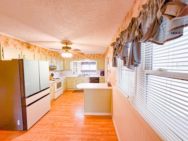 544 E Madison St, Pulaski, TN 38478