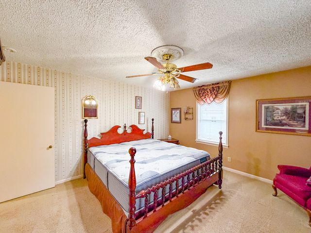 544 E Madison St, Pulaski, TN 38478