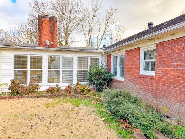 544 E Madison St, Pulaski, TN 38478