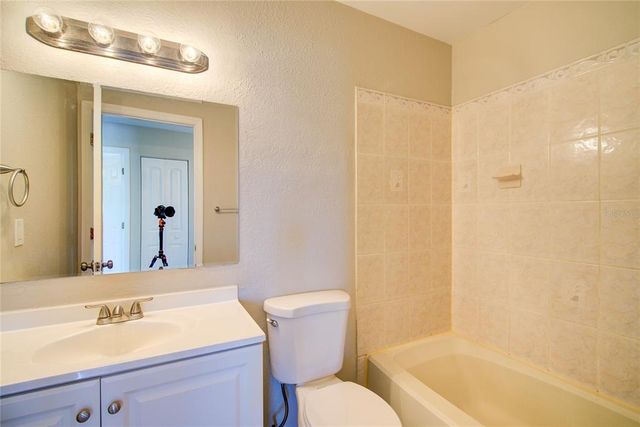 3262 MONTCLAIR CIRCLE, North Port, FL 34287