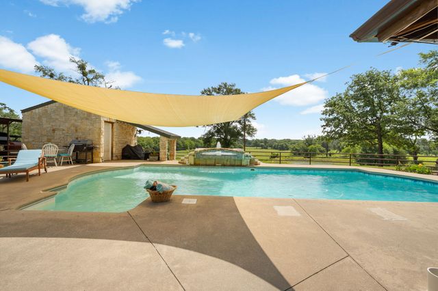 13494 County Road 2919, Eustace, TX 75124