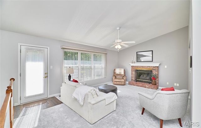130 Southern Oaks Drive 48B, St Charles, MO 63303