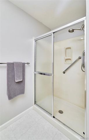 130 Southern Oaks Drive 48B, St Charles, MO 63303