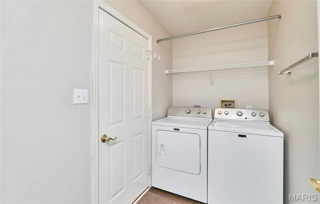 130 Southern Oaks Drive 48B, St Charles, MO 63303