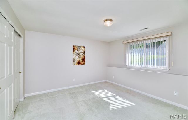 130 Southern Oaks Drive 48B, St Charles, MO 63303